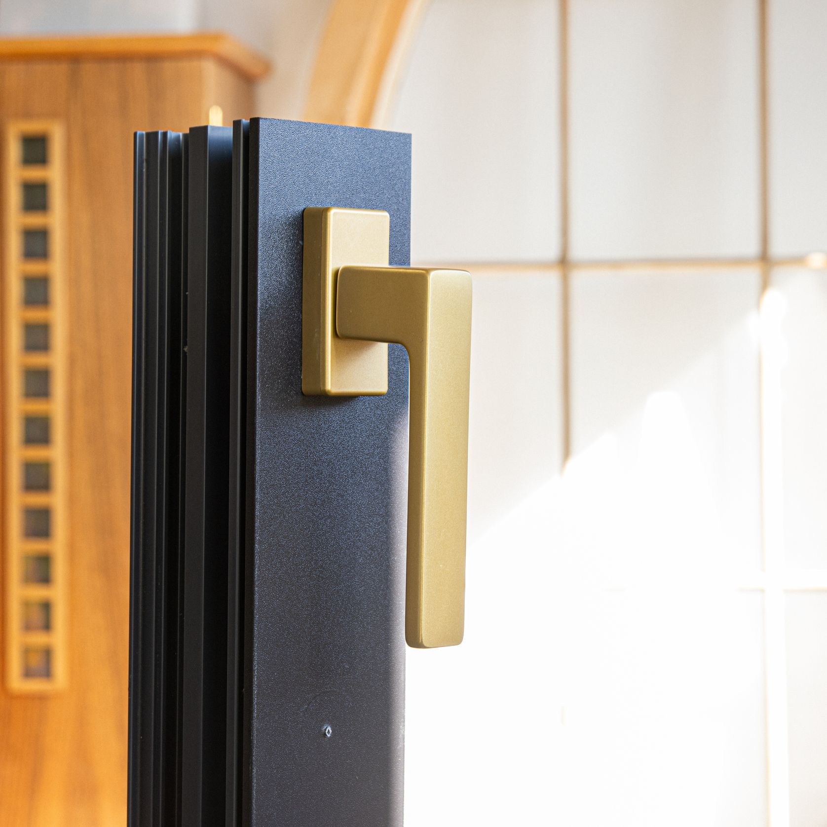 Hanover 1033 Tilt and Turn Window Handle gallery detail image