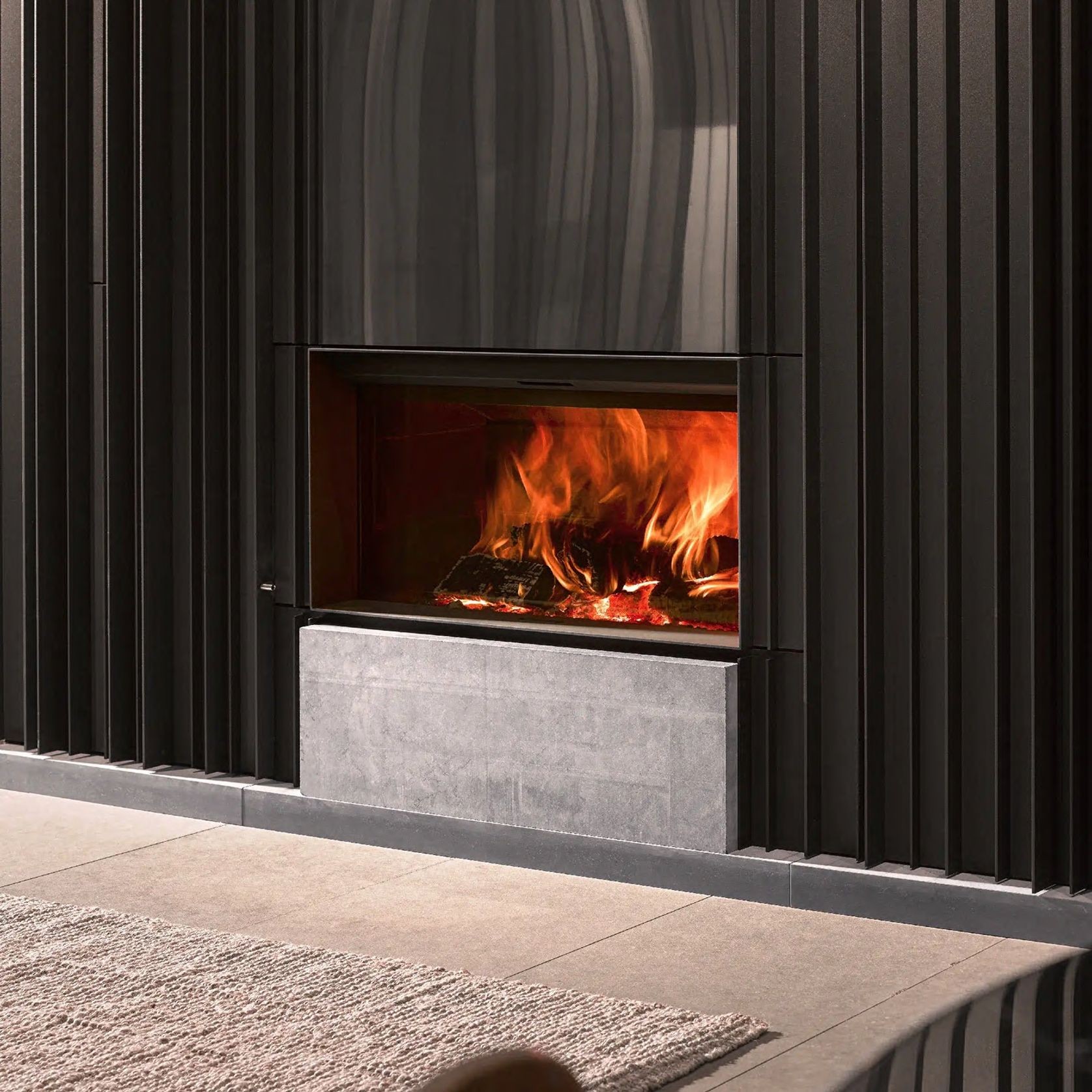 STUV 22 - 110 - Fireplace gallery detail image