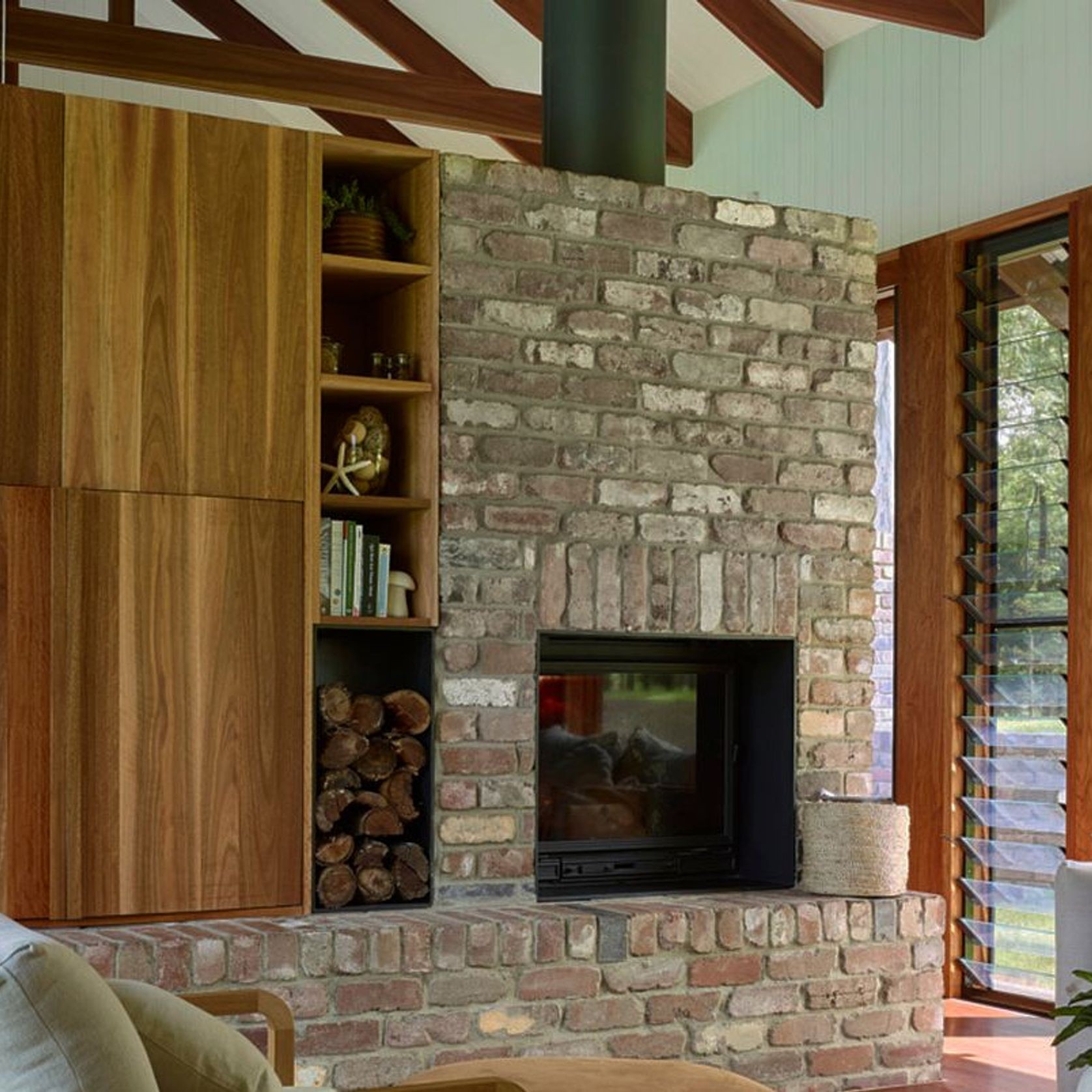 Seguin Multivision 8000 DS Cheminee Fireplace gallery detail image