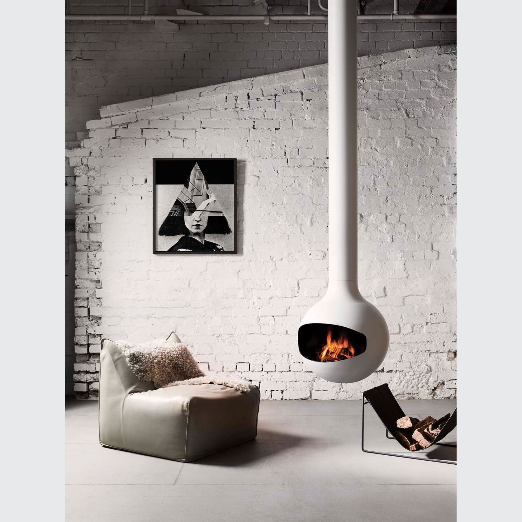 Focus Bathyscafocus - Suspended Fireplace gallery detail image