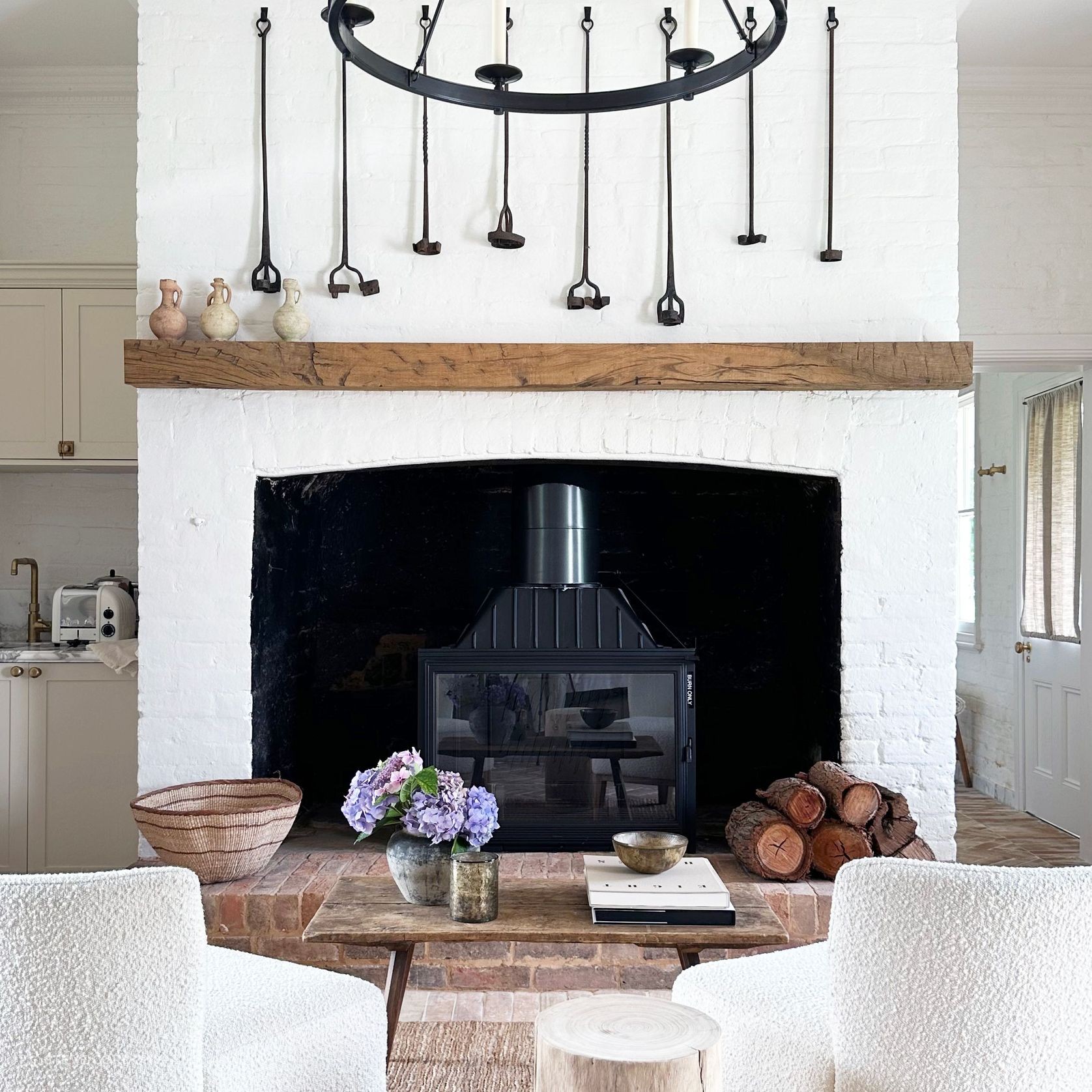 Seguin Super 9 Cheminee Fireplace - Swing Door gallery detail image