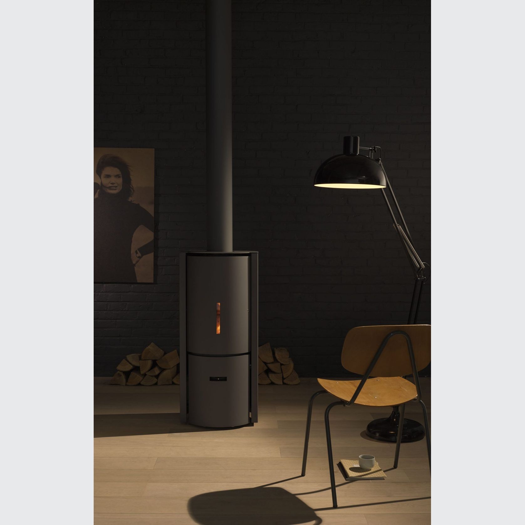 Stuv 30 Compact Low Freestanding Wood Fireplace gallery detail image