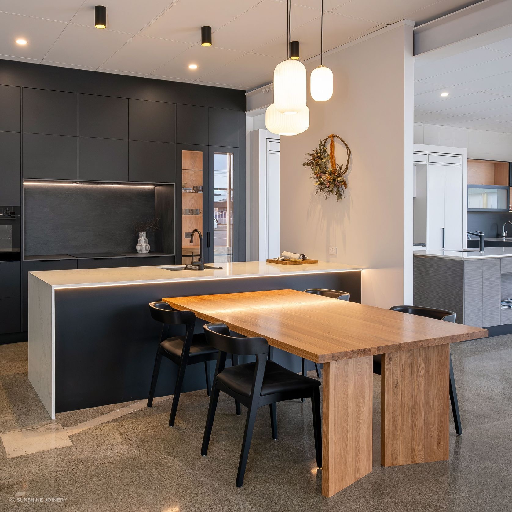 American Oak Benchtop gallery detail image