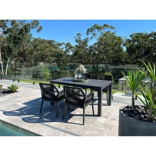 Adele Ceramic Outdoor table with 4x Serang Chairs