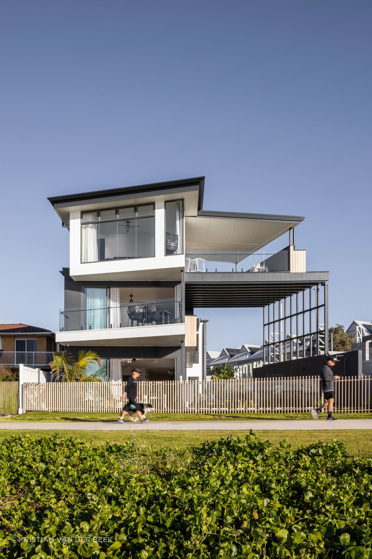 The Currumbin Beach House by Habitat Studio Architects