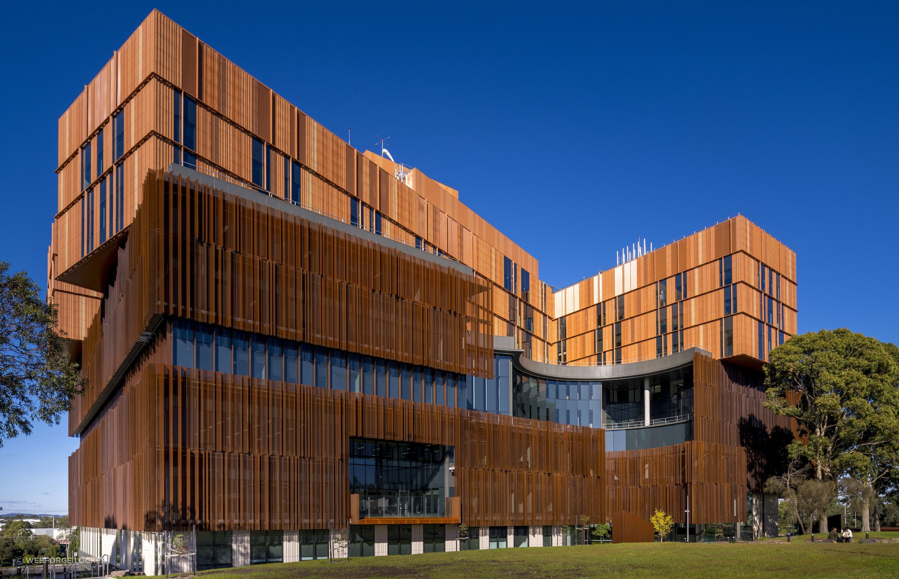 11 Modern Cladding Exterior Cladding Ideas to Inspire Your Next Project ... - Luxury Building Exterior Cladding Features
