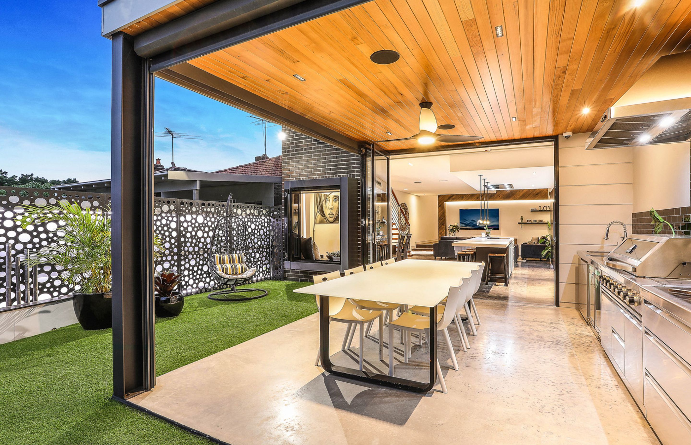 View of Take alfresco dining to new levels with these outdoor kitchen ideas