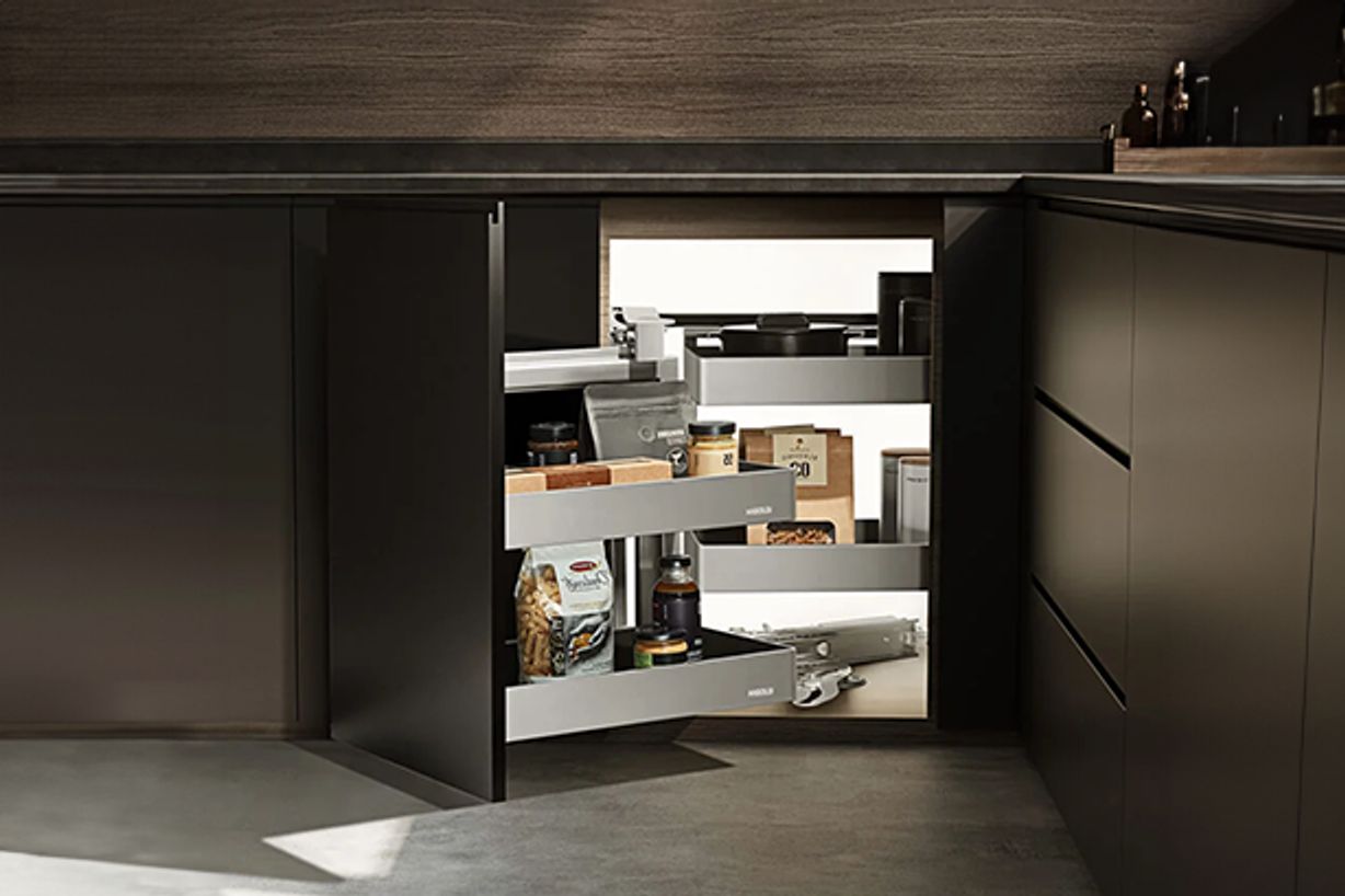 Renovator Store’s range of kitchen storage and organisers make it possible to create a minimalist yet functional kitchen design.
