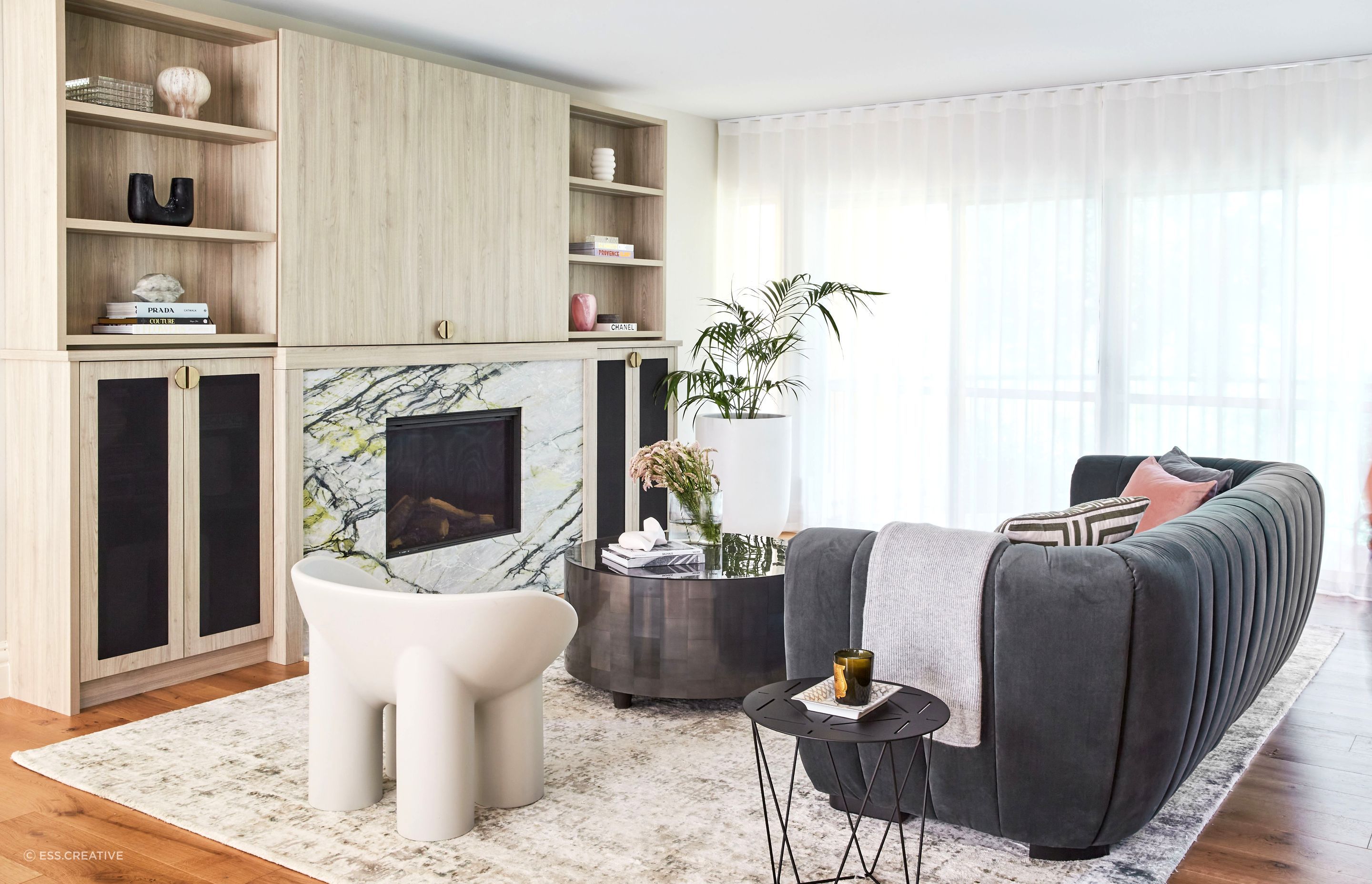 View of Elegant Parisian Townhouse by MILEHAM - Architect & Custom Home Builder ...