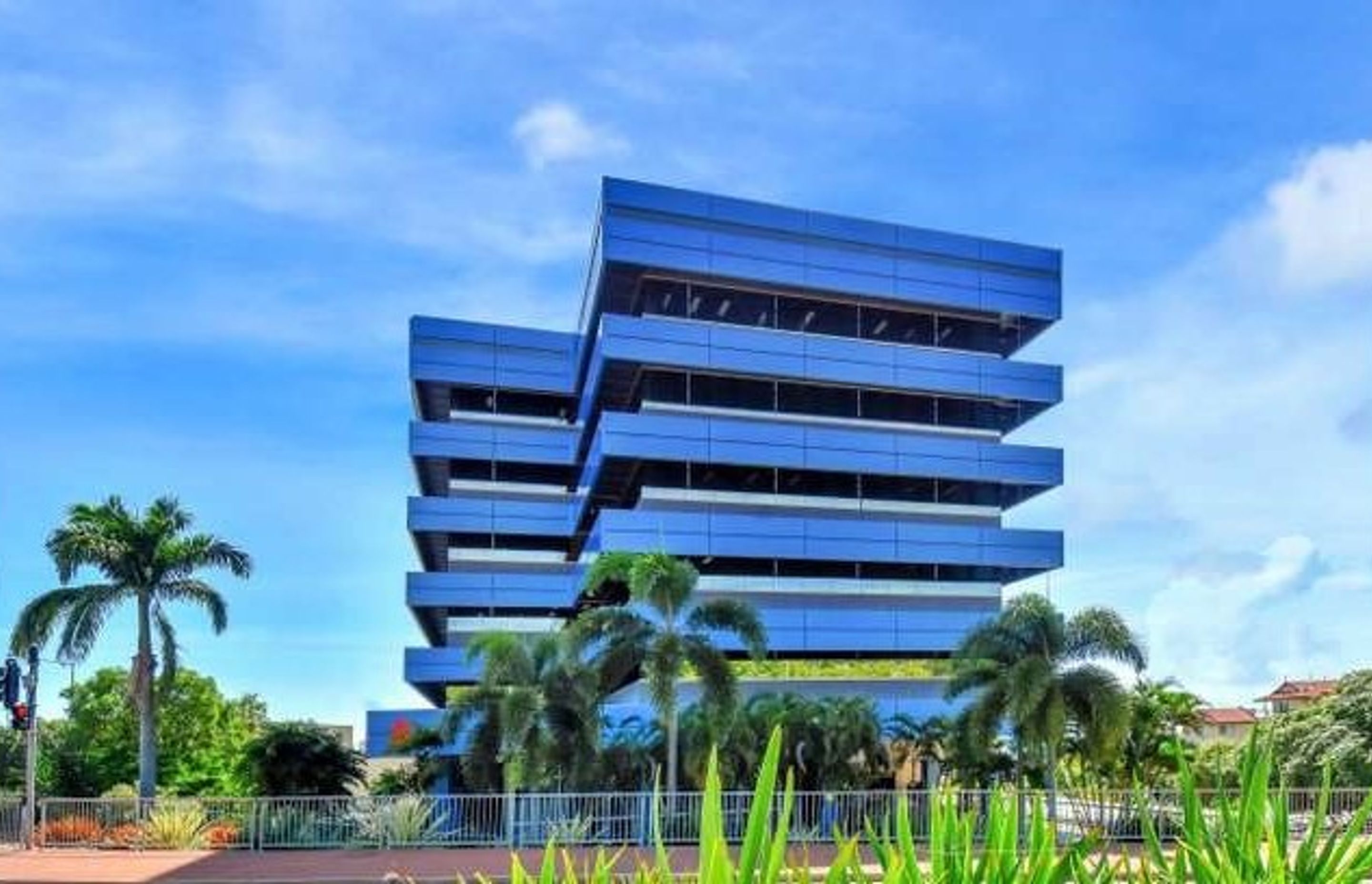 Harbour View Plaza Darwin. Commercial LED upgrade project by SAL