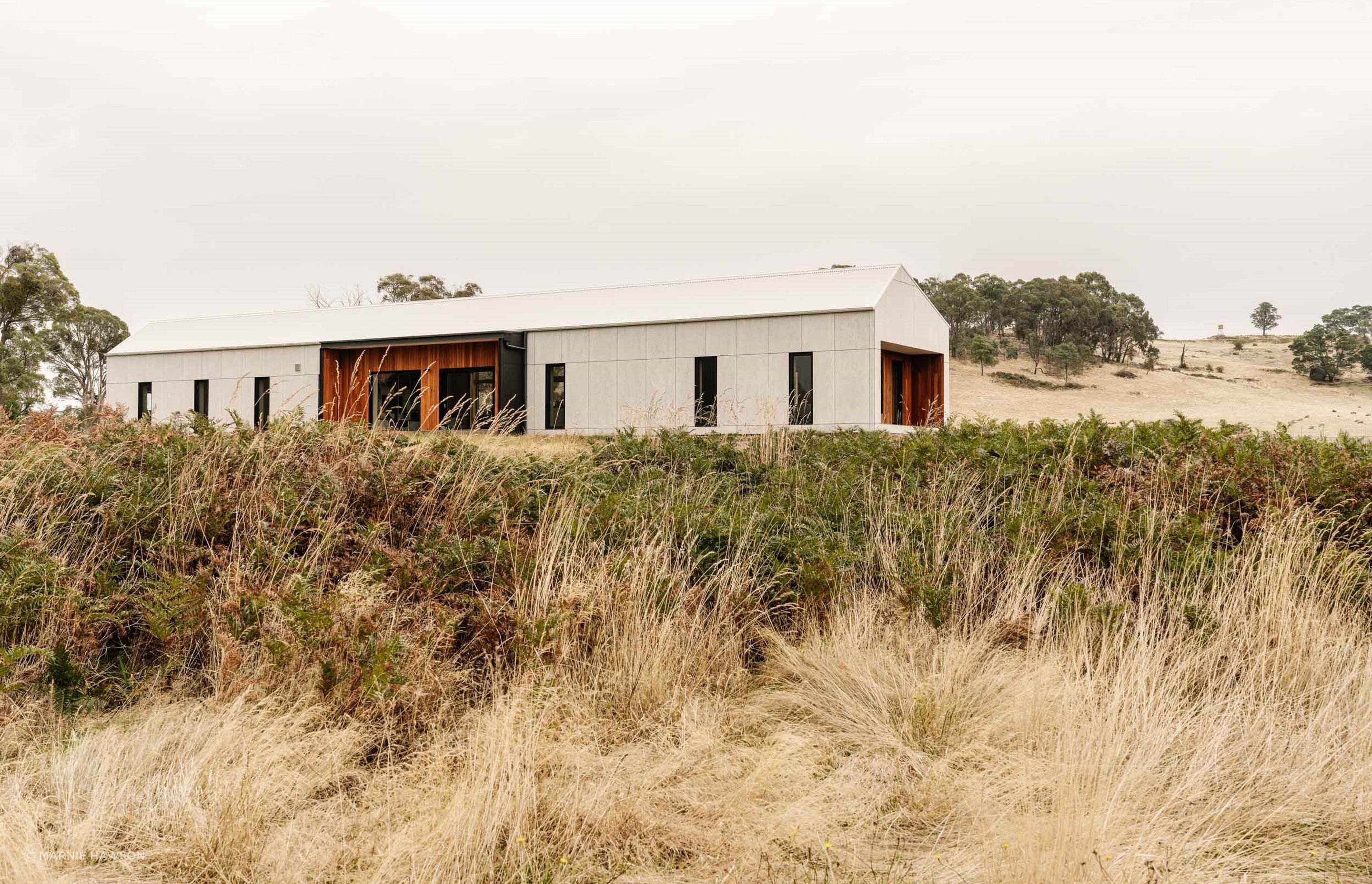 Huff 'n' Puff Haus Off-Grid Strawbale Home by Hedger Constructions ...