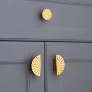Berry Full Fan Knobs gallery detail image
