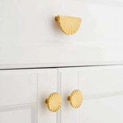 Berry Full Fan Knobs gallery detail image