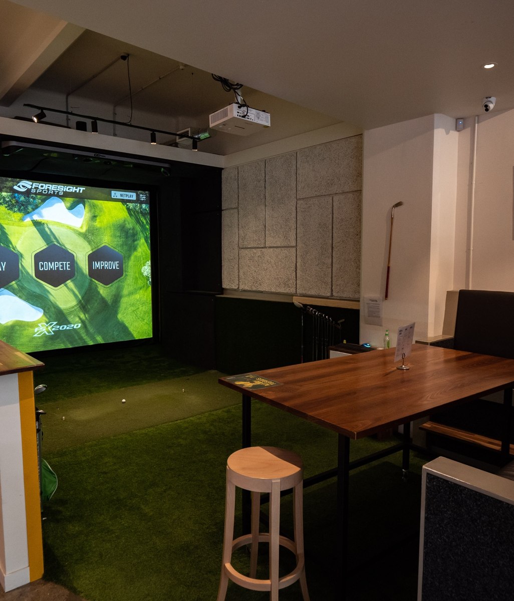 Hole-in-one: the ultimate guide to golf simulators