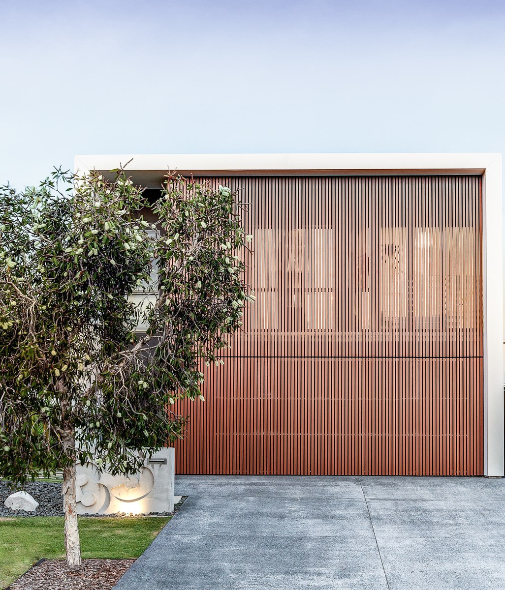 The aluminium batten system that perfectly mimics real wood