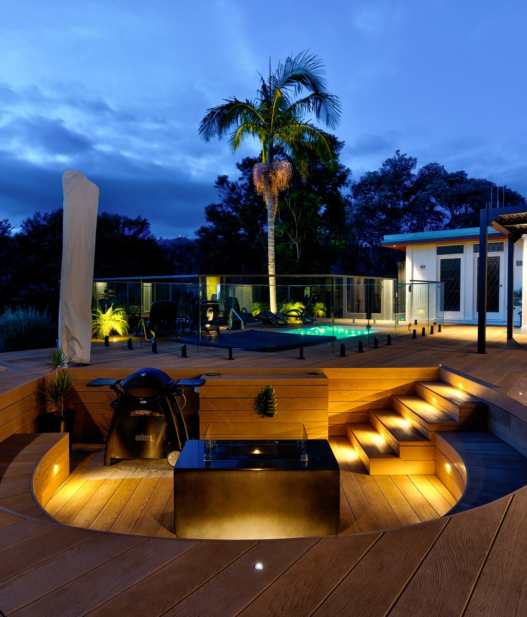 Entertain all night long with these outdoor lighting tips from the experts