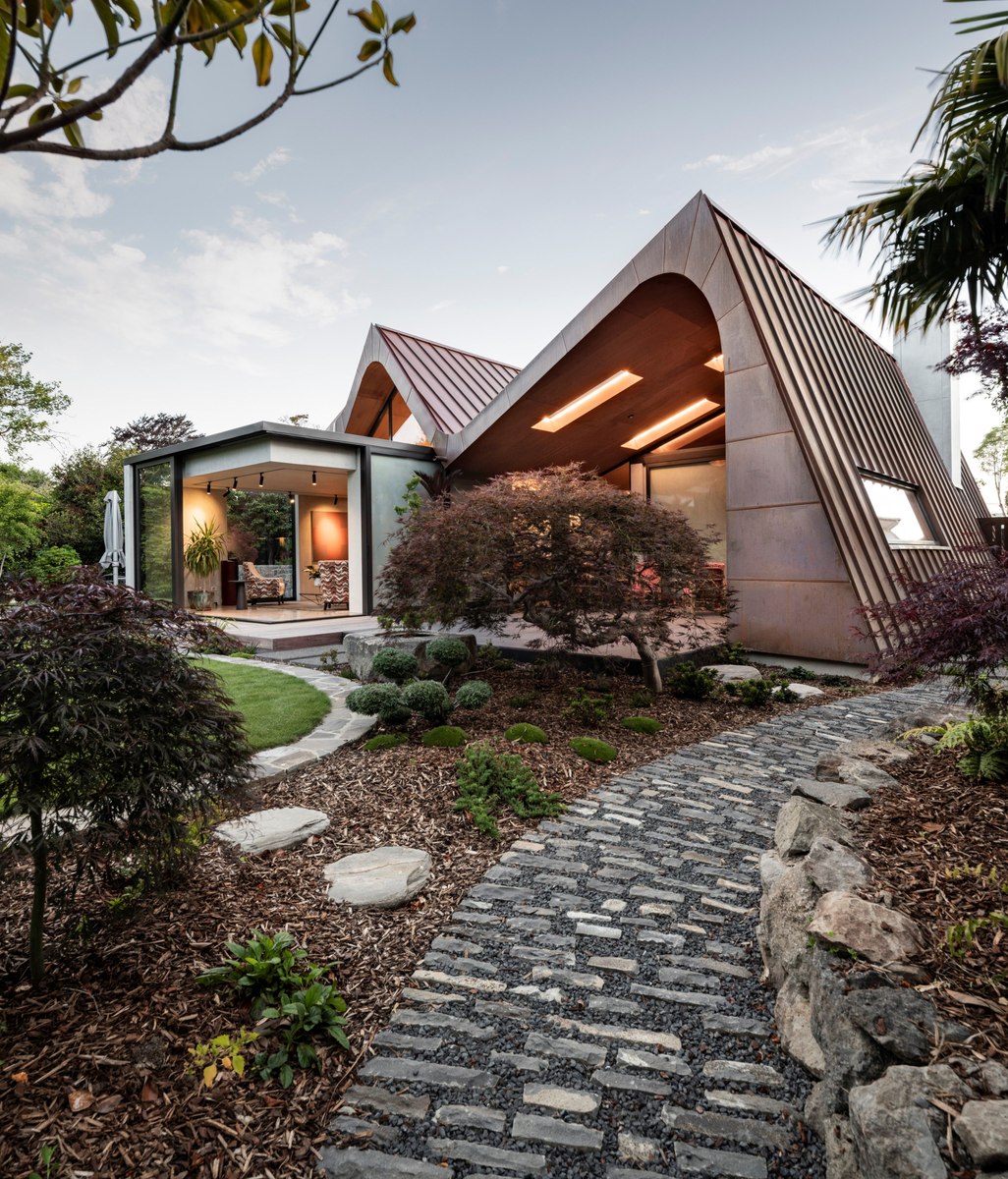 A guide to achieving the perfect garden lighting…