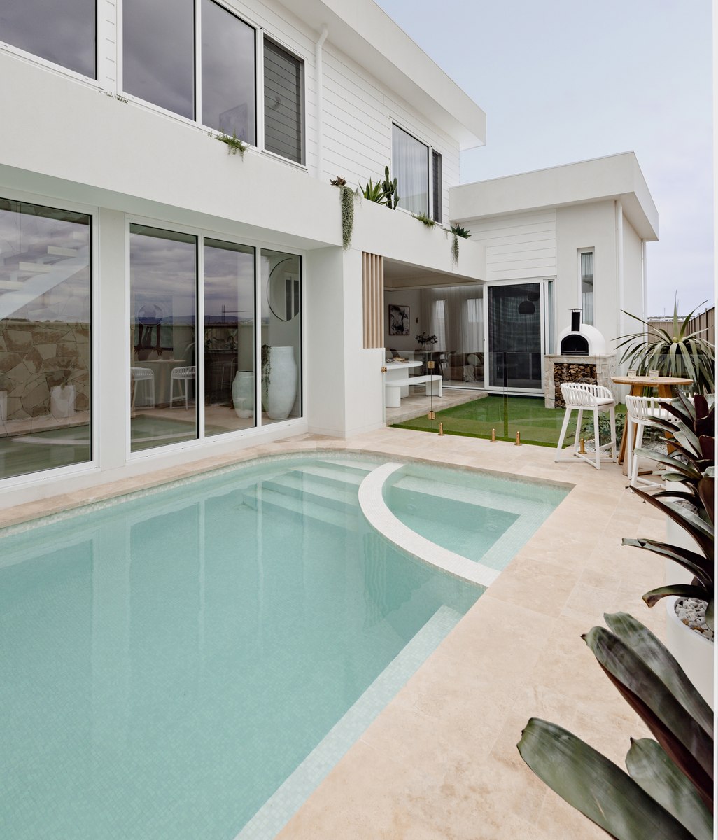 Breathe life into your outdoor entertainment area with Amber's stunning tiles and pavers