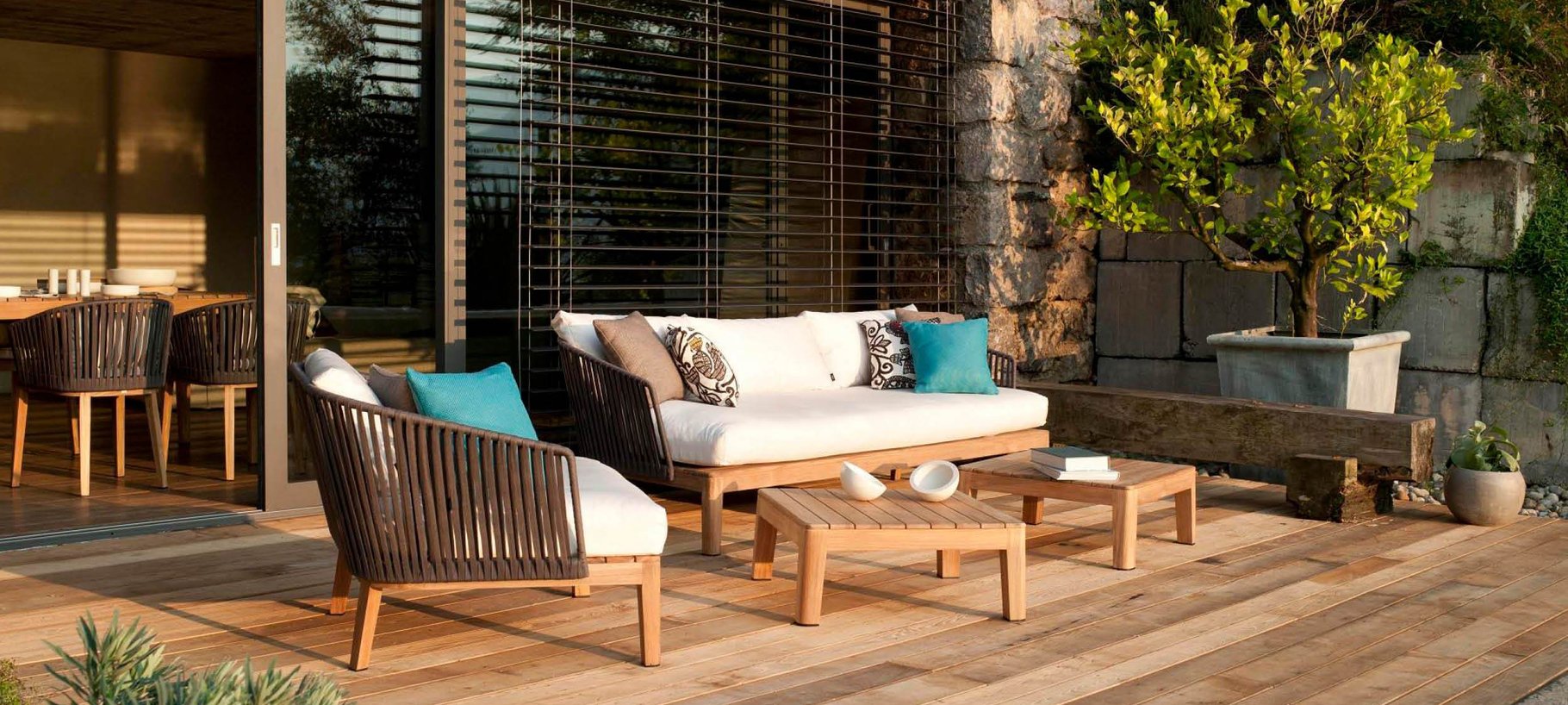 10 Wooden Coffee Table Designs and How to Use Them Best