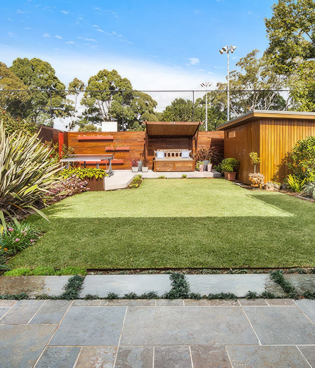 The Pros and Cons of Installing an Irrigation System