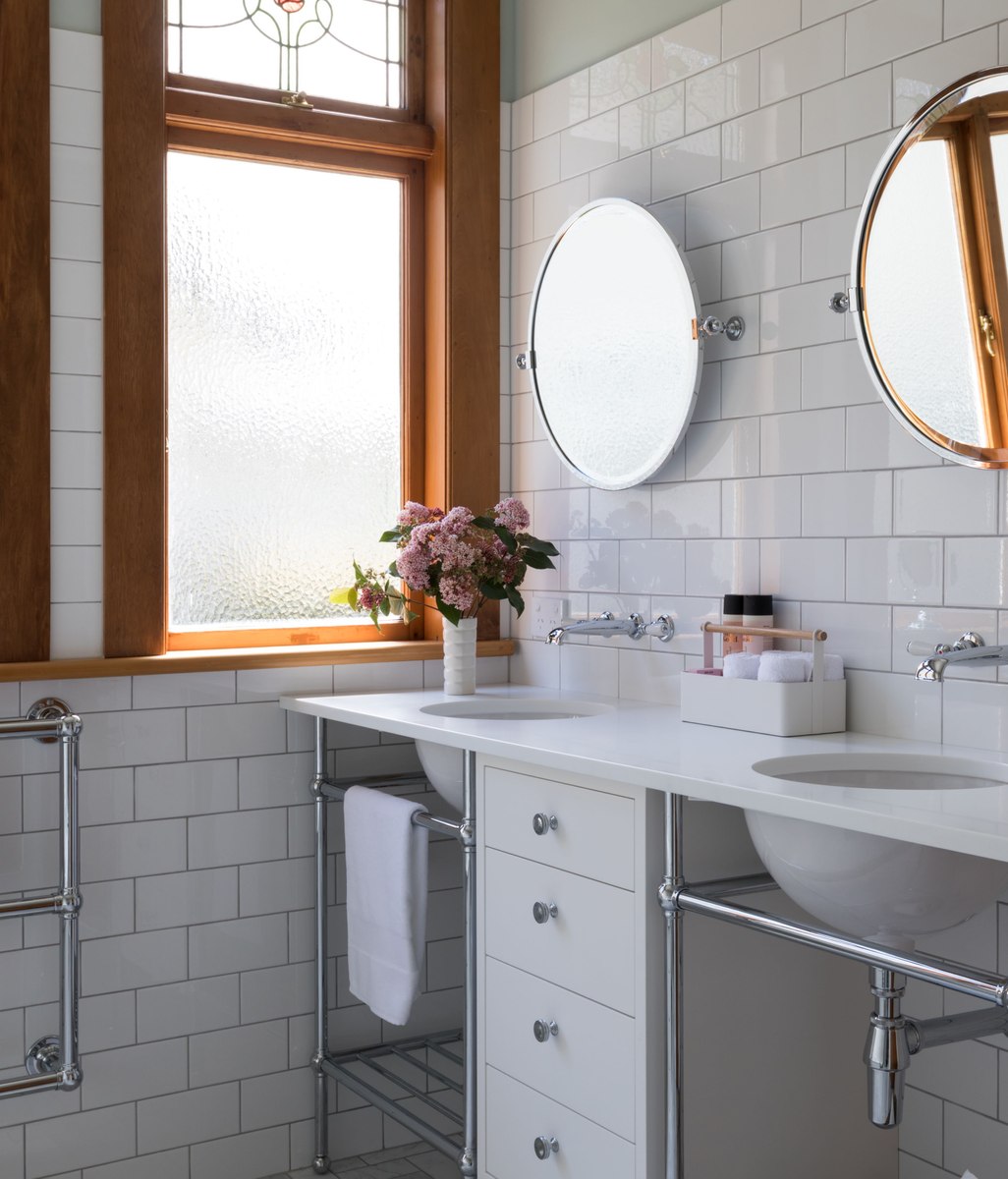The reflective marvel: how to choose the perfect mirror