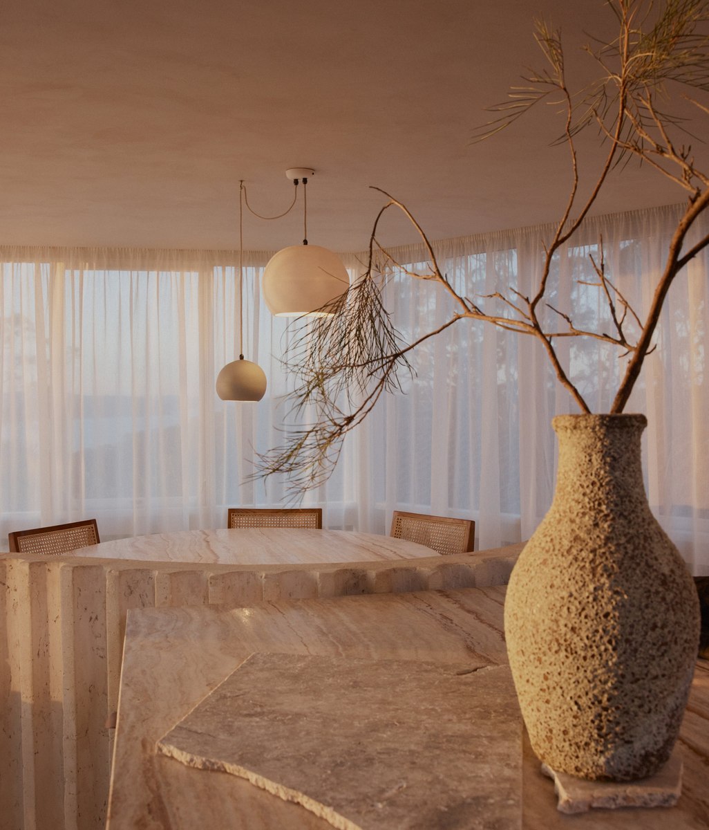 How do you choose the best lighting for your dining area?