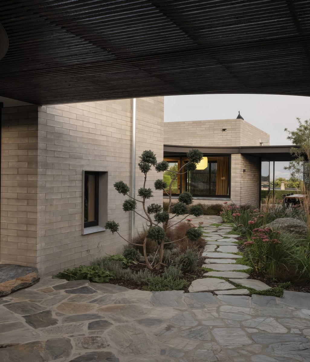 Slimline bricks: the sleek, versatile choice for your next project