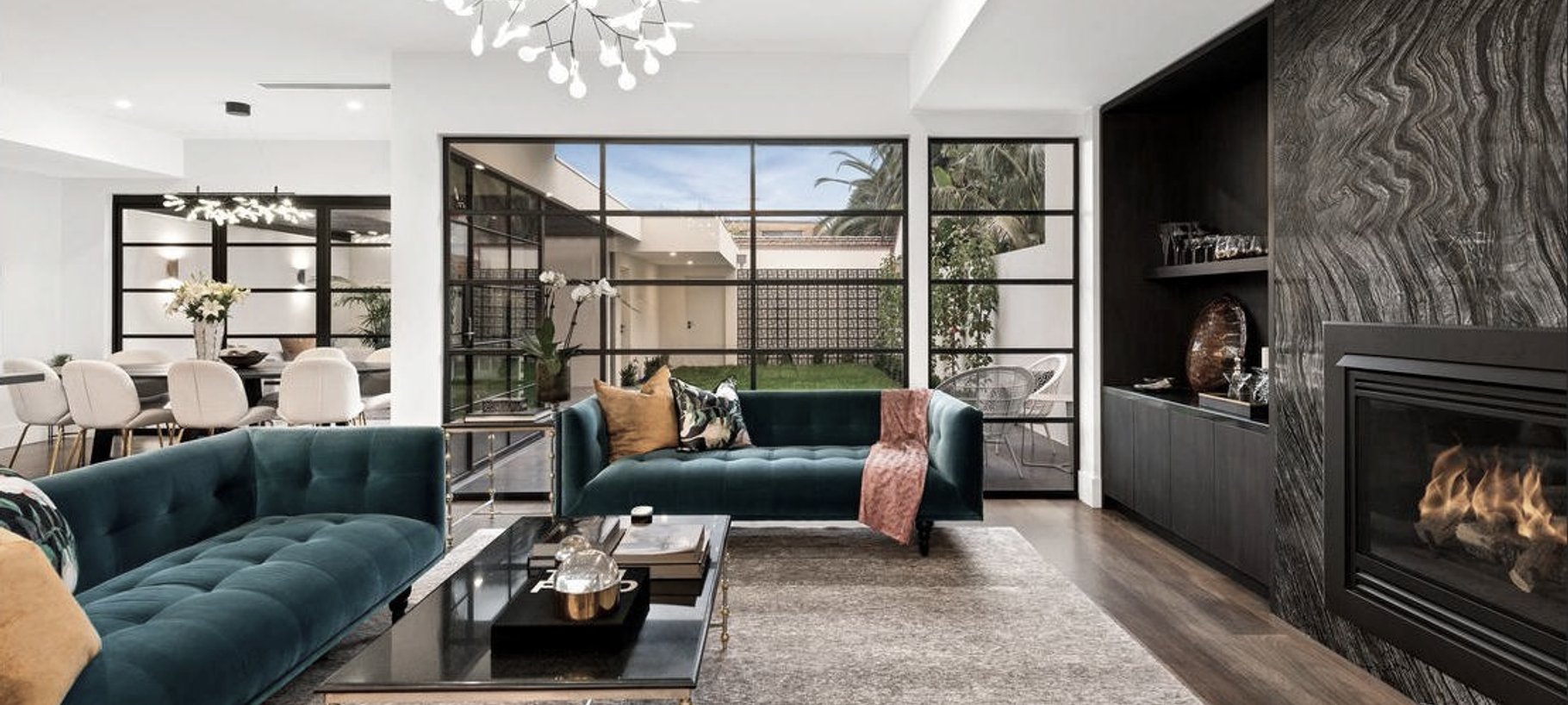 Hollywood Regency is the glamorous interior design trend you need to ...