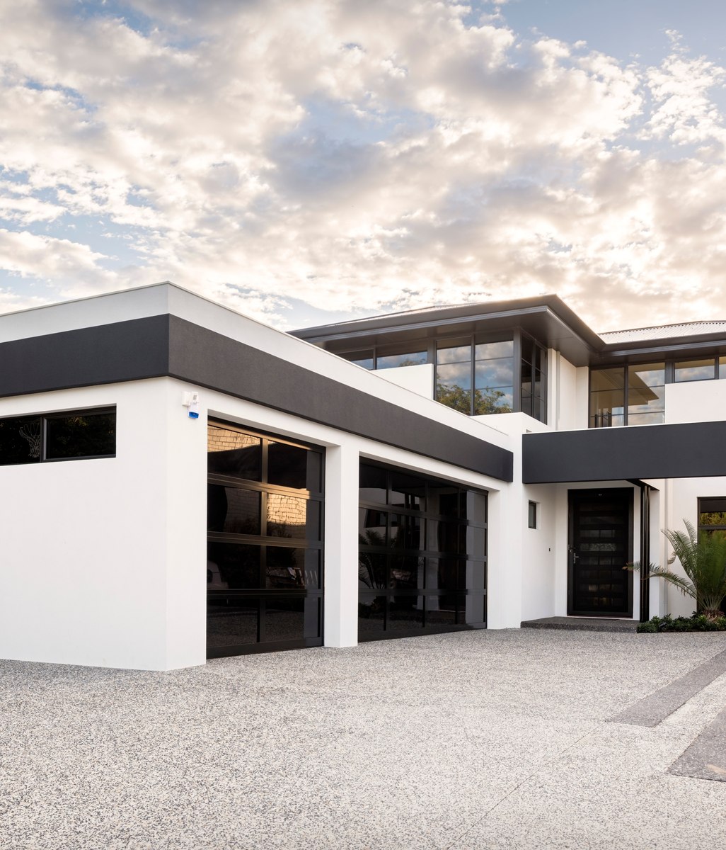 What is a Panoramic Garage Door, and is it right for your home?