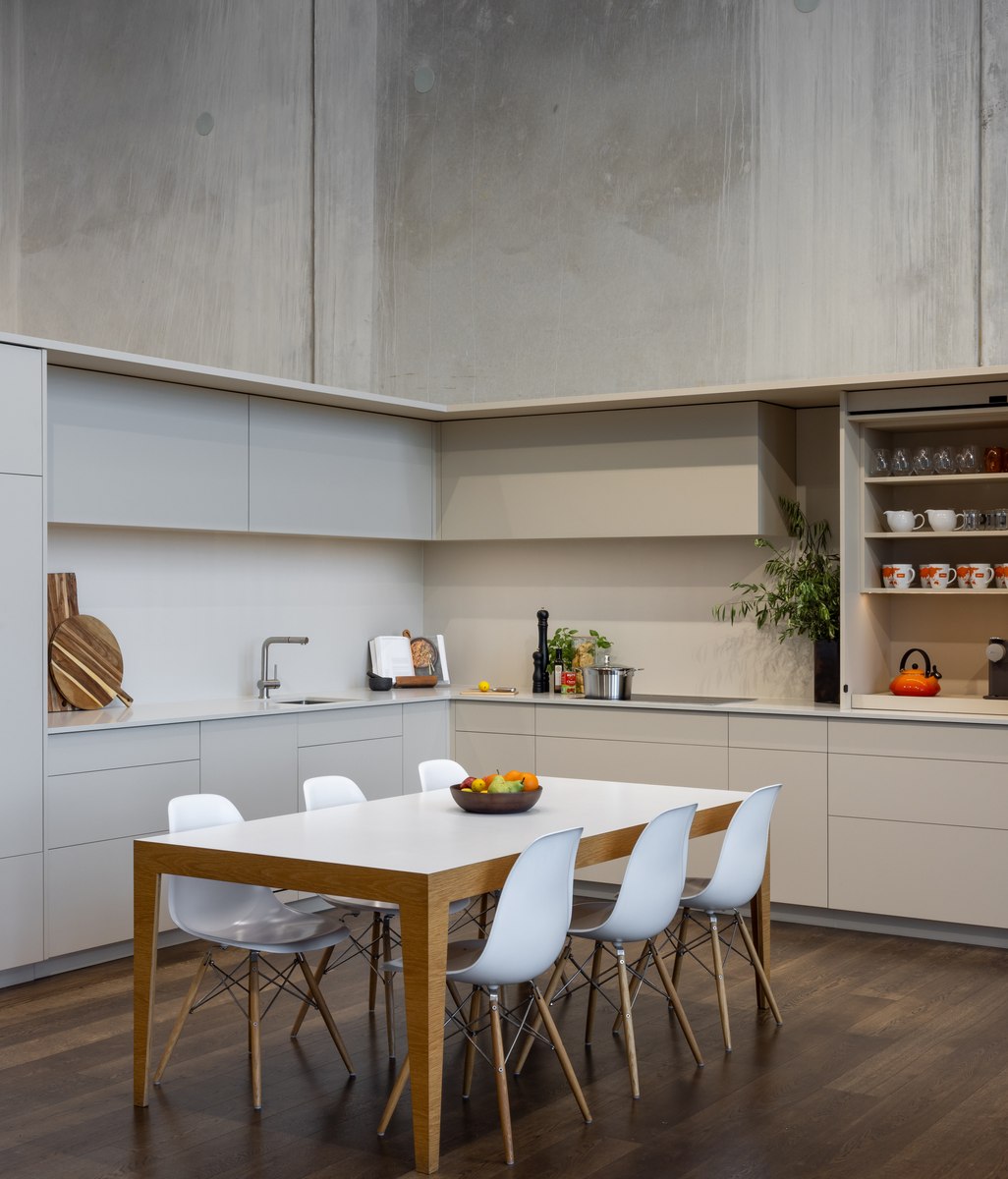 The pocket door range that extends your design scope.