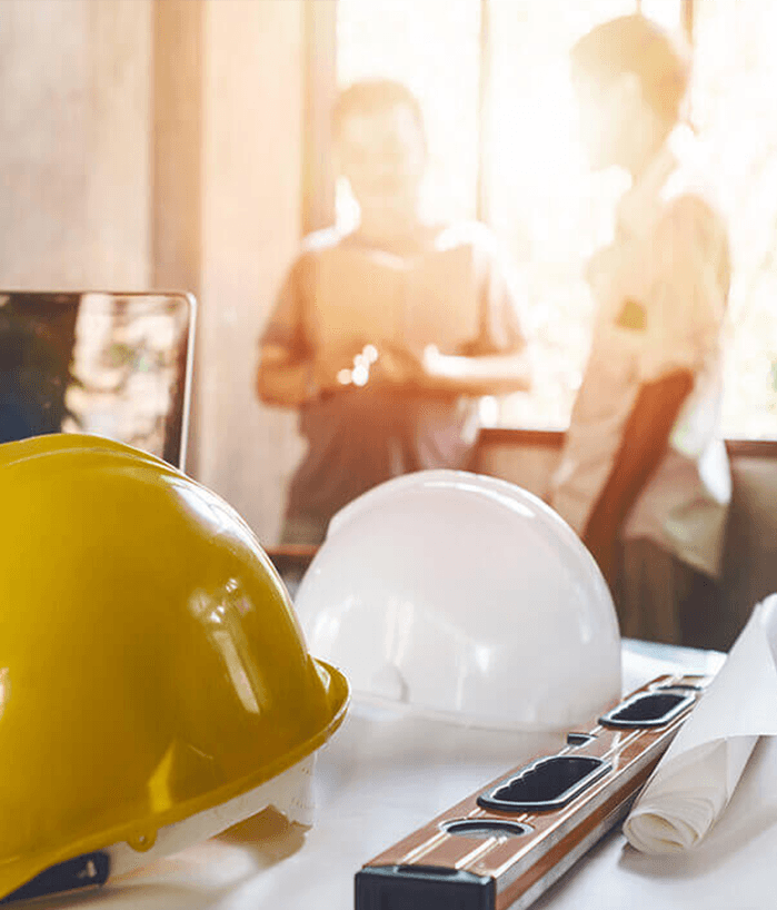 WHEN CHOOSING A BUILDER