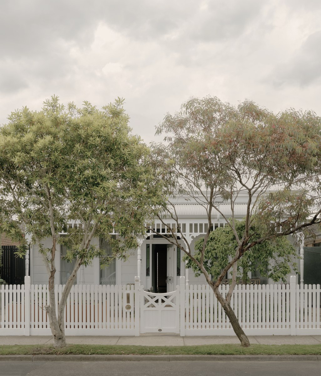 An eco-minded home designed for cooking and gathering outdoors