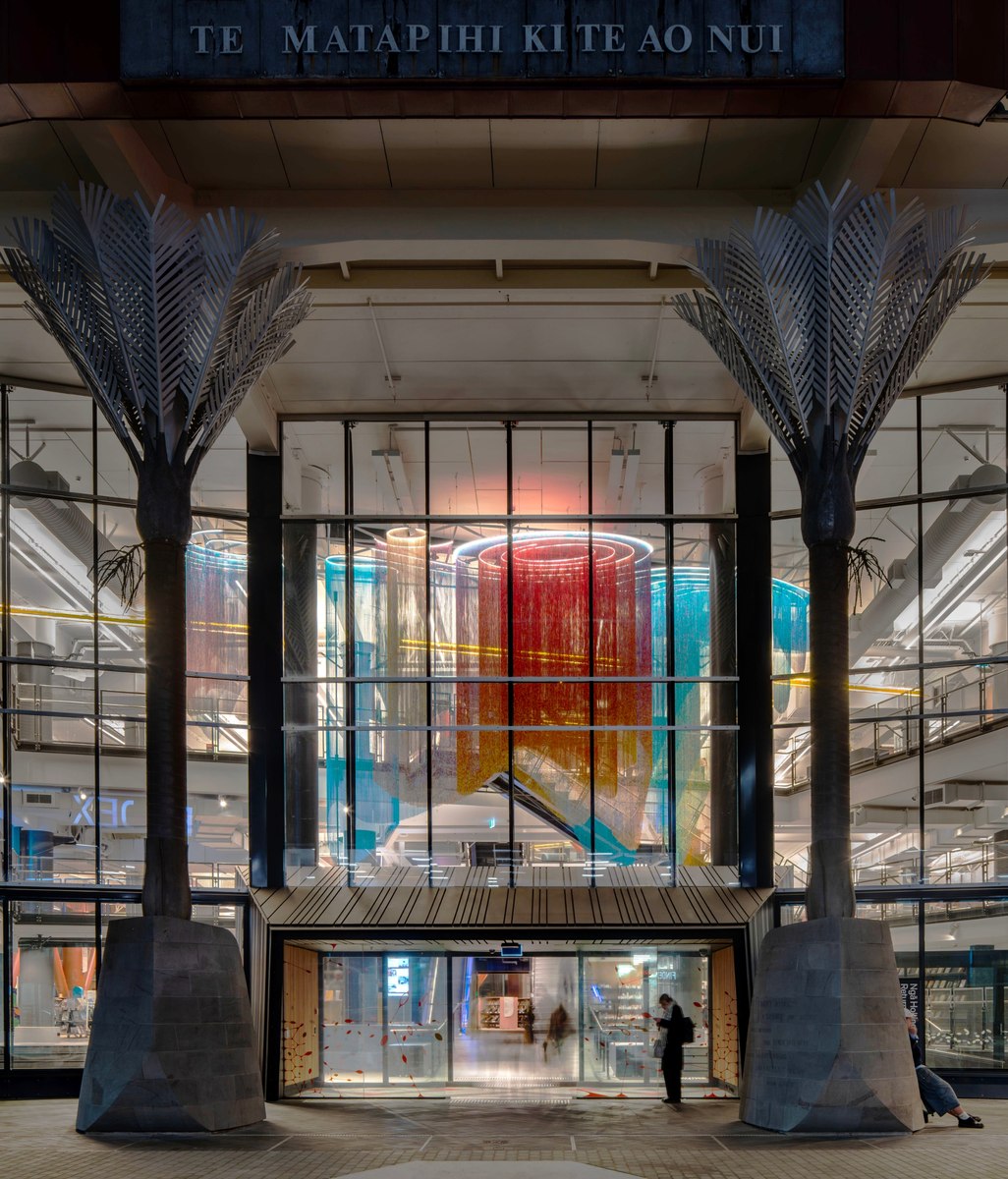 One building, many stories: getting more from architectural photography