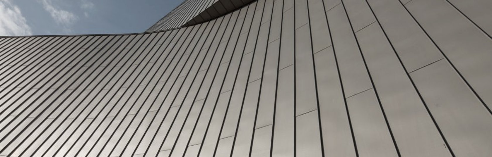Construction Complete On Deakin University 3D Curving Façade Cladding