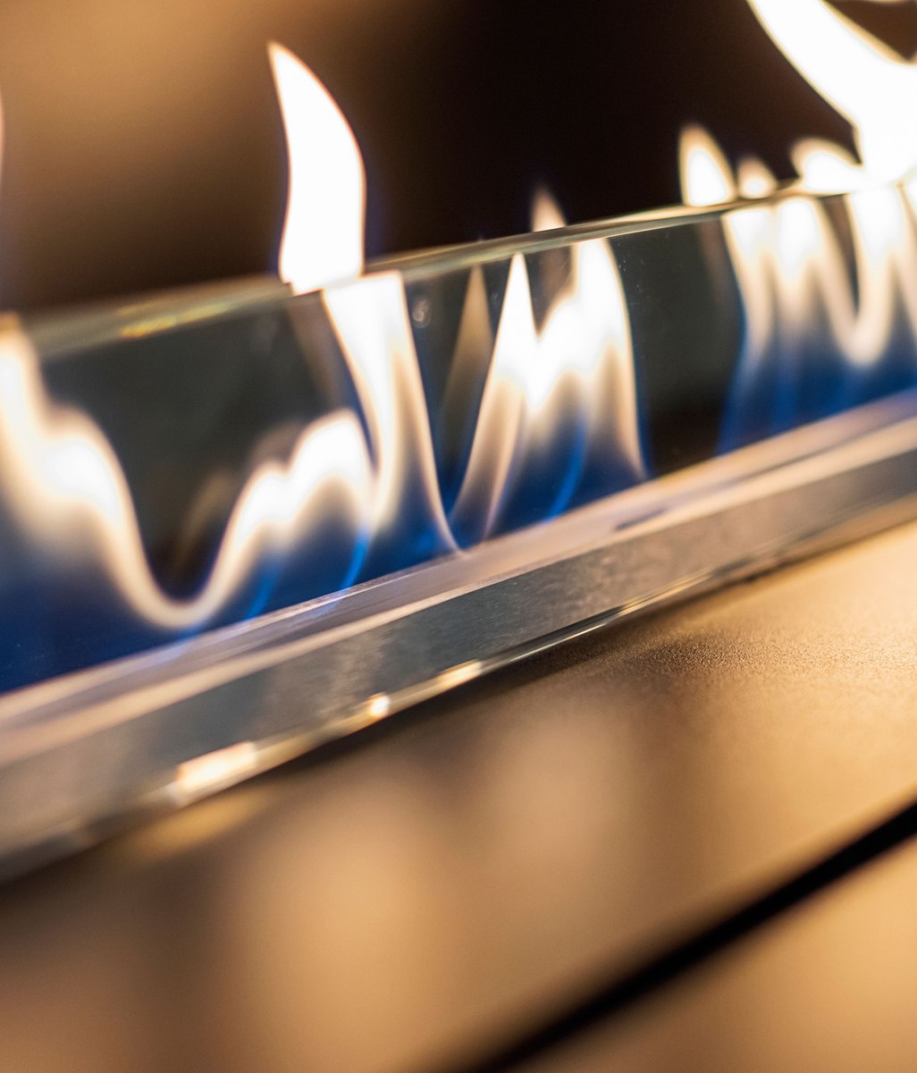 The Rise of Electric Connected Heating in Australia with a real flame and real heat: What Builders, Architects, and Homeowners Need to Know