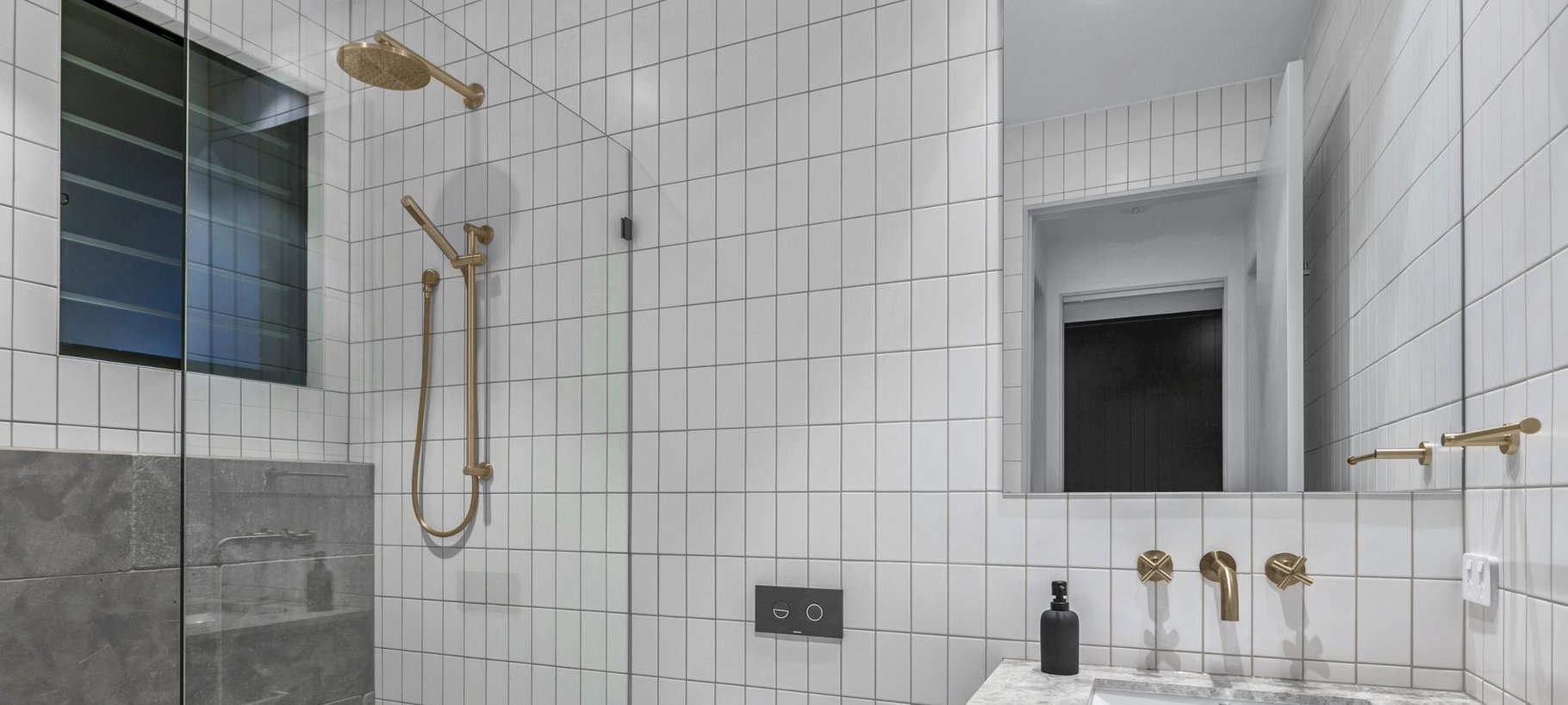 How much does it cost to replace a shower in Australia in 2024?