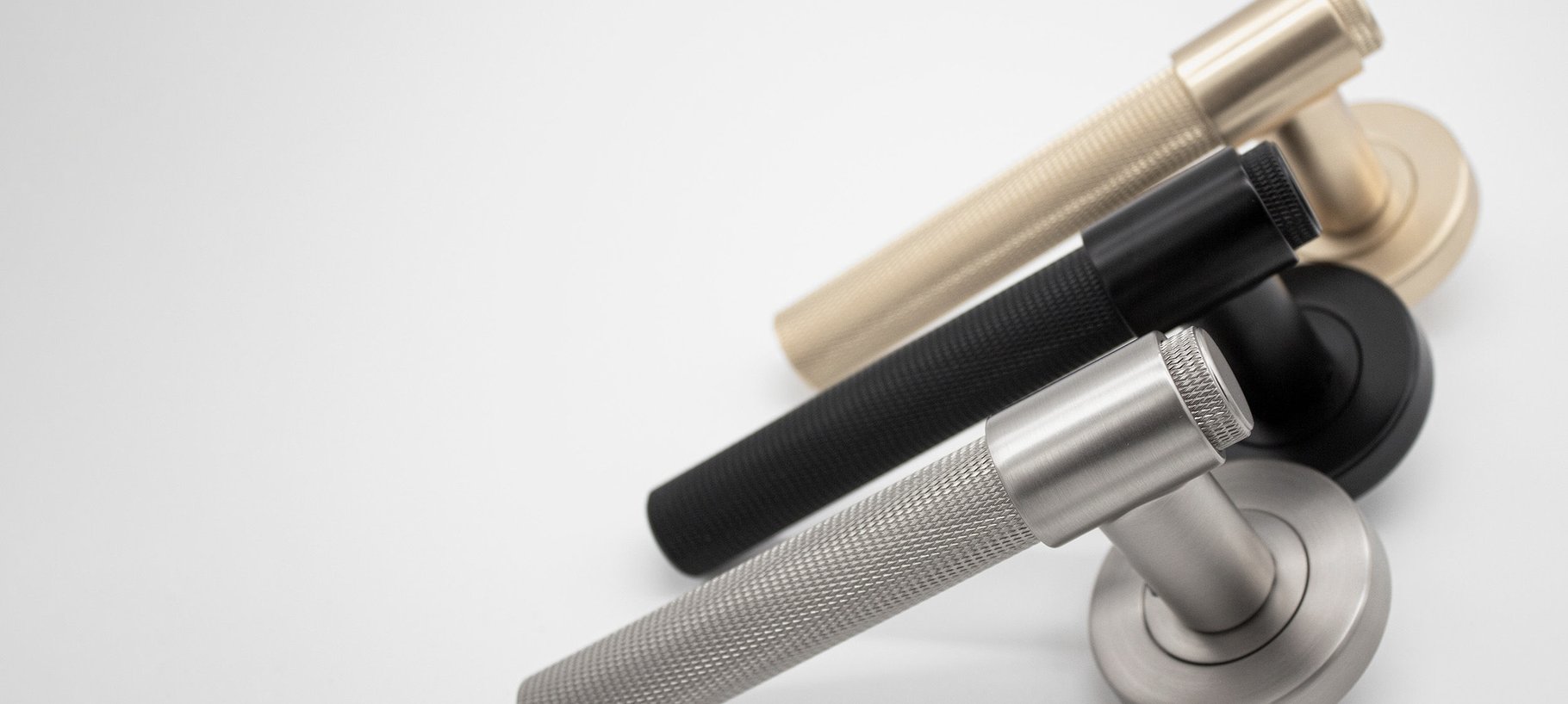 Make Your Home Look Classy with These Interior Door Hardware Finishes