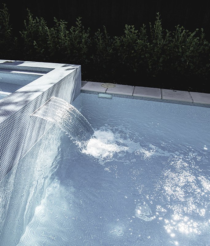 Conditioning and Stabilising the Water in your New Pool