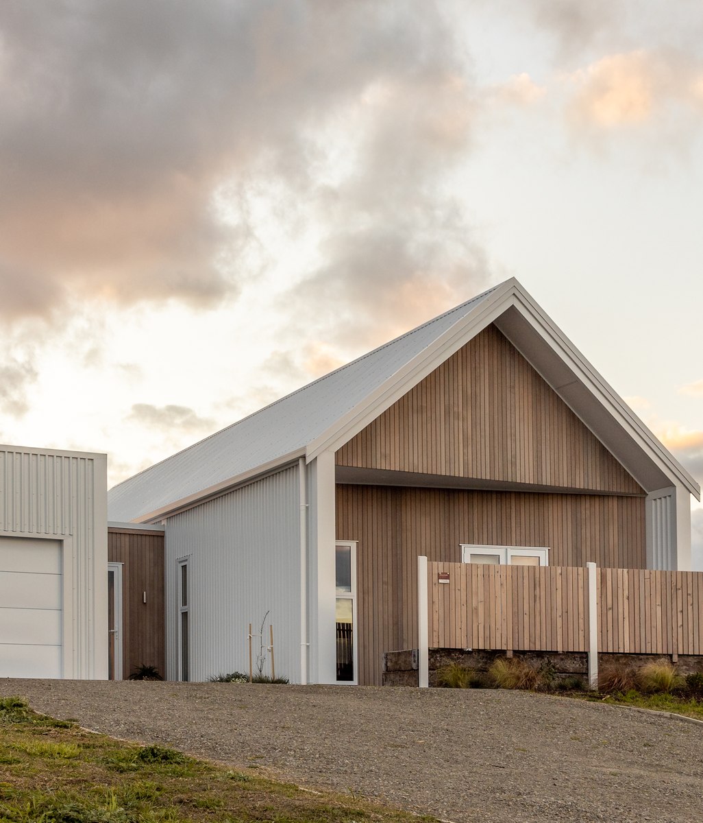 Coastal Calm: A Refined eHaus Build Framed in Pacific White