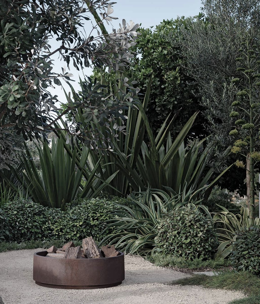 The warm heart of cold gardens