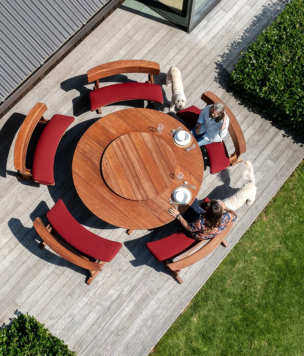 Finding Your Perfect Ethan Round Dining Setting