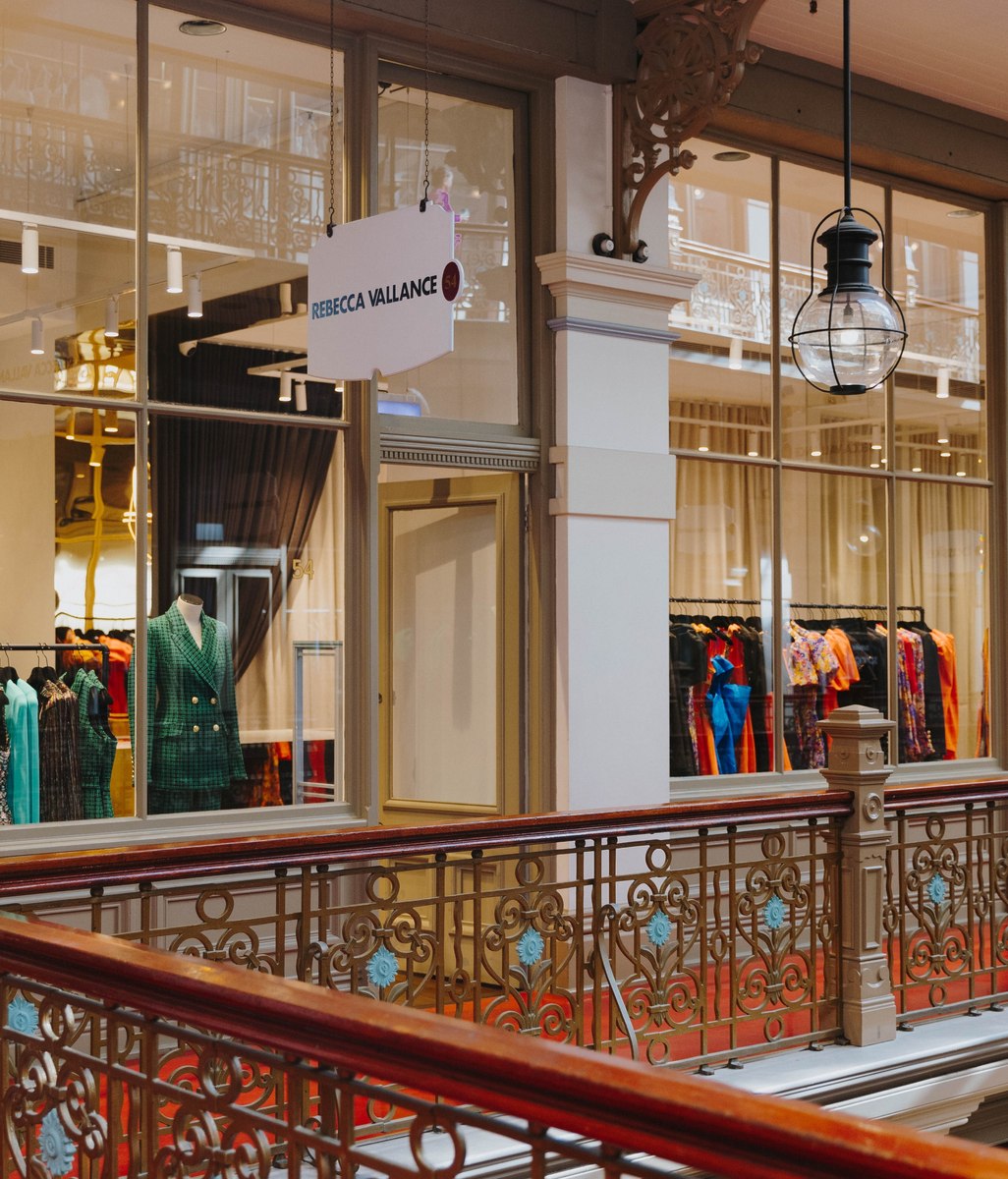 Stone as Brand Language: Natural Stone in Retail Design