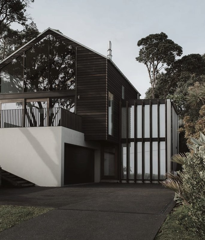 Timeless eco design honours the surrounds of this coastal home