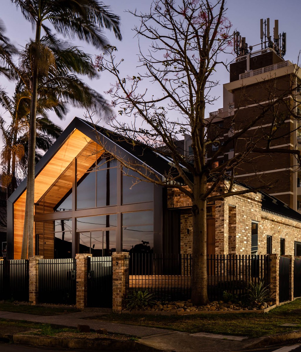 Recycled brick expresses an unexpected quiet domestic ease in inner-city Wollongong