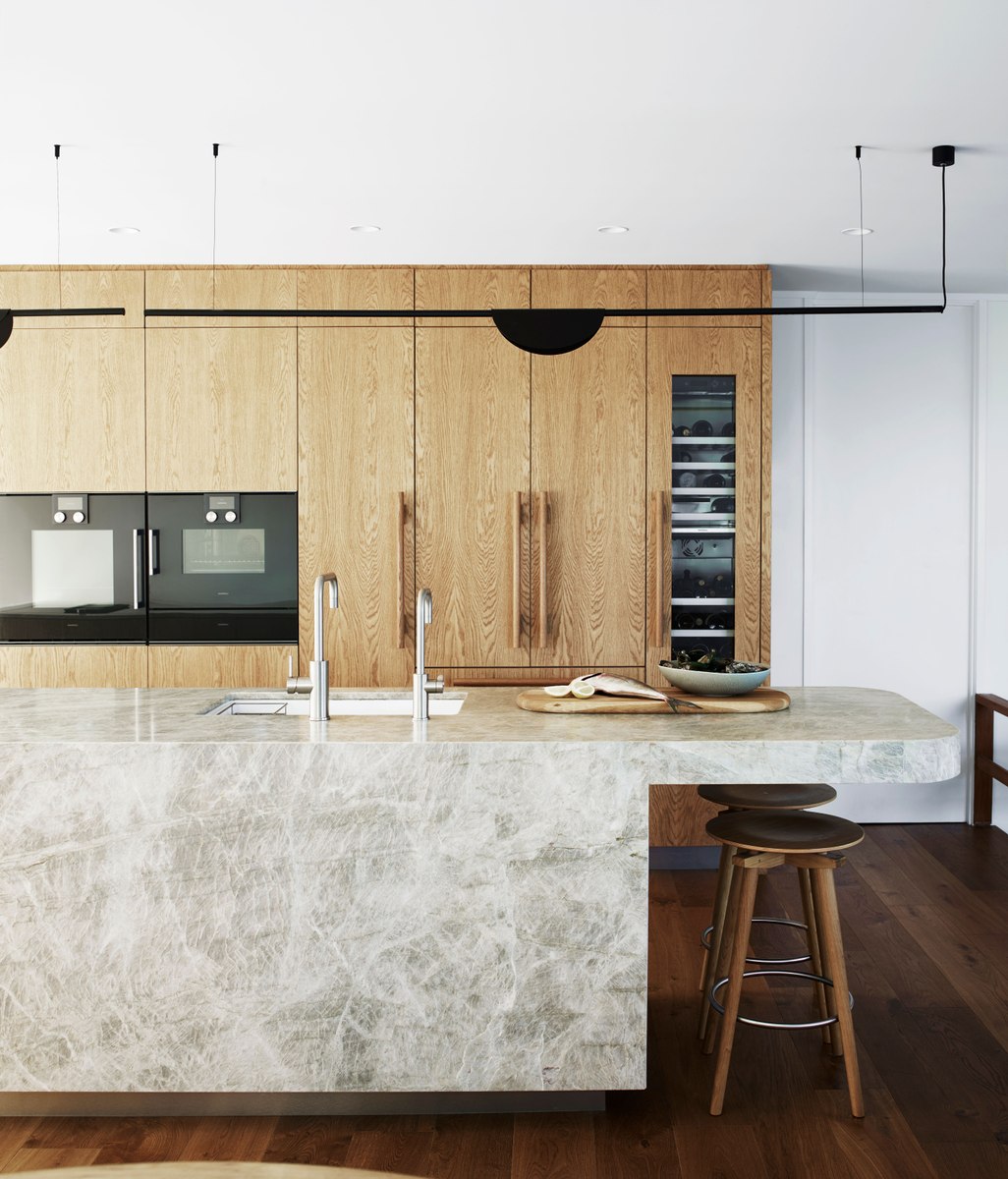 Sophisticated 1970s style in bach kitchen revamp