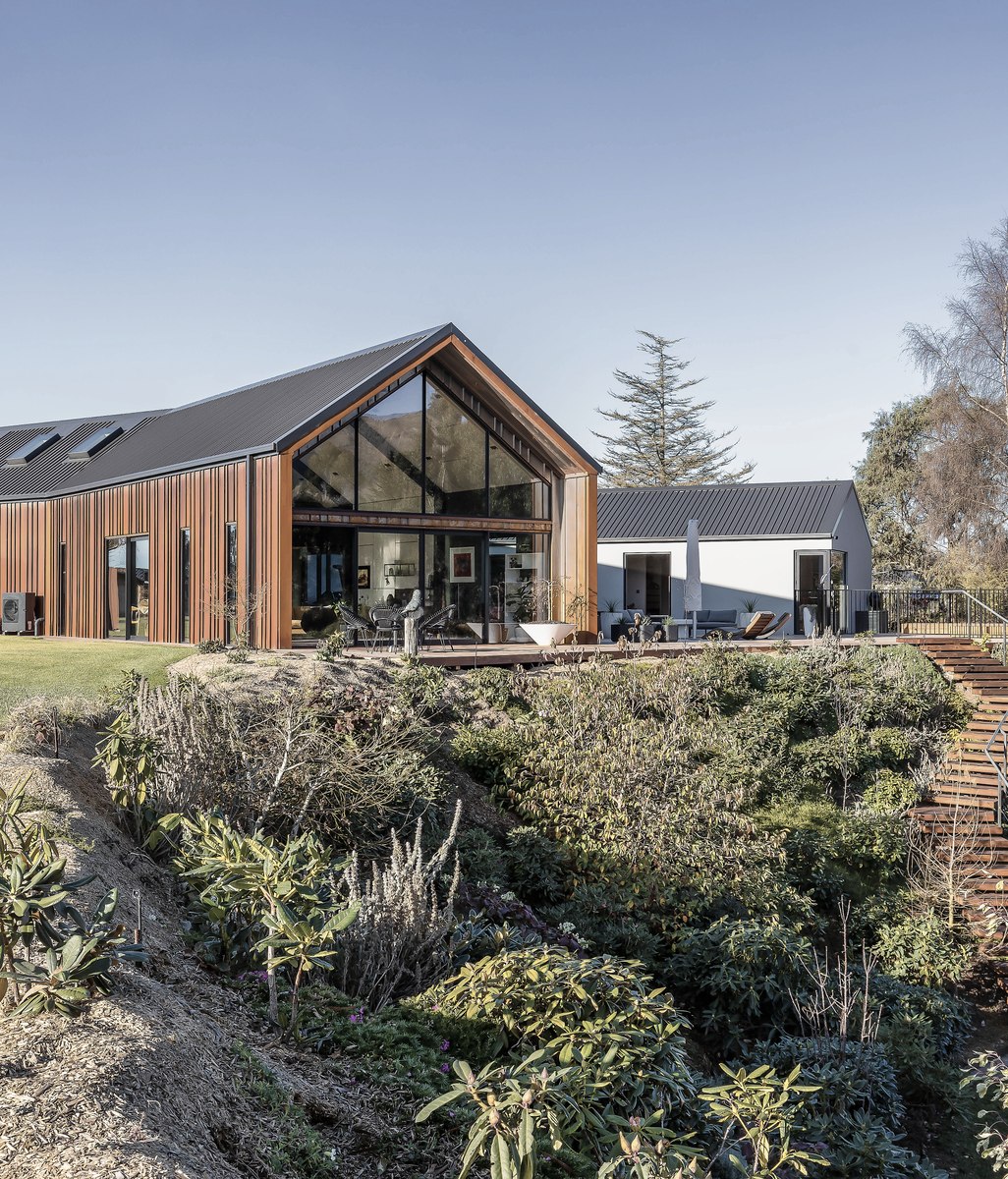 A waterside haven with mountain views made for family living