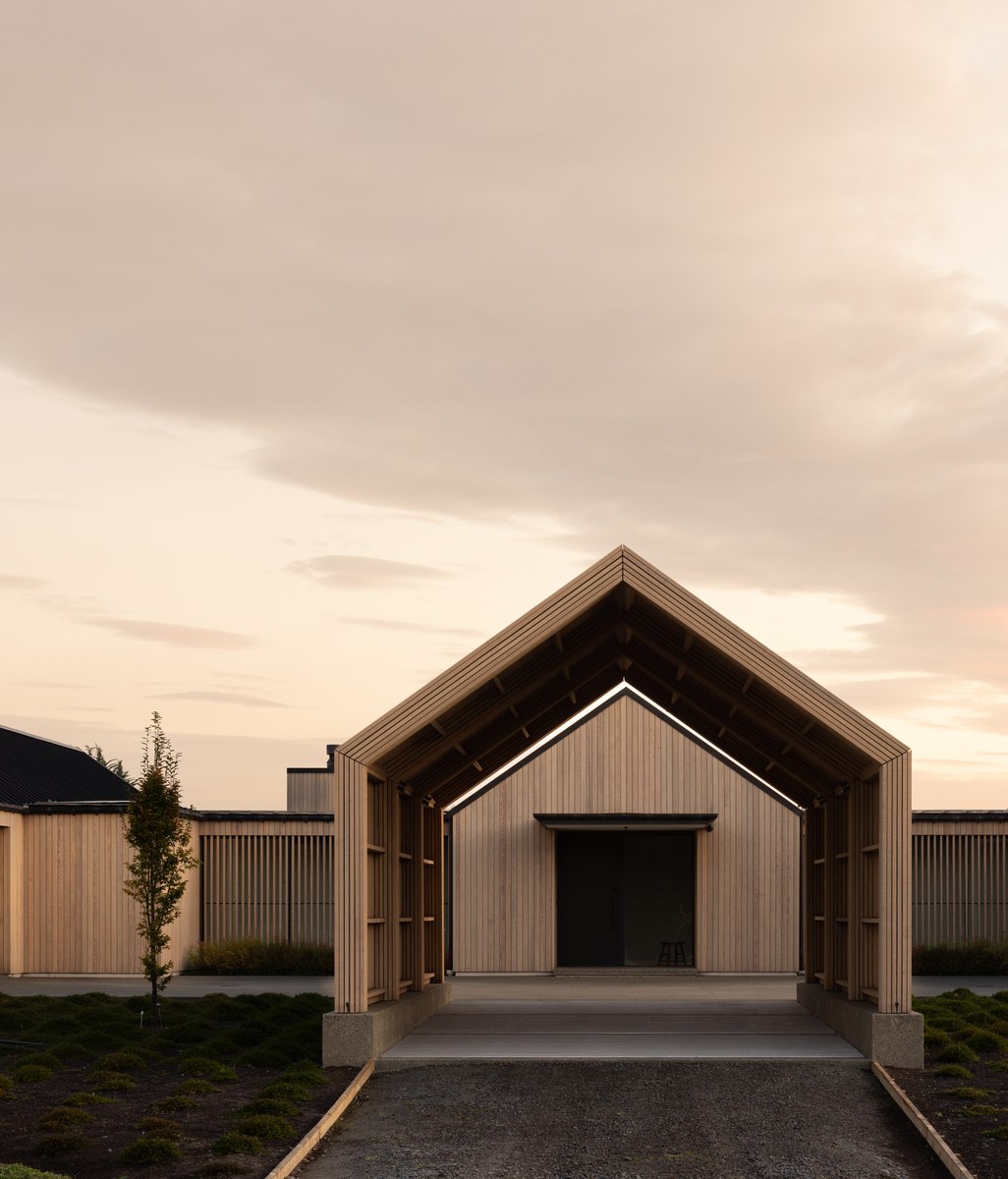 Modernism in the countryside: an off-the-grid minimalist masterpiece in Northern Canterbury