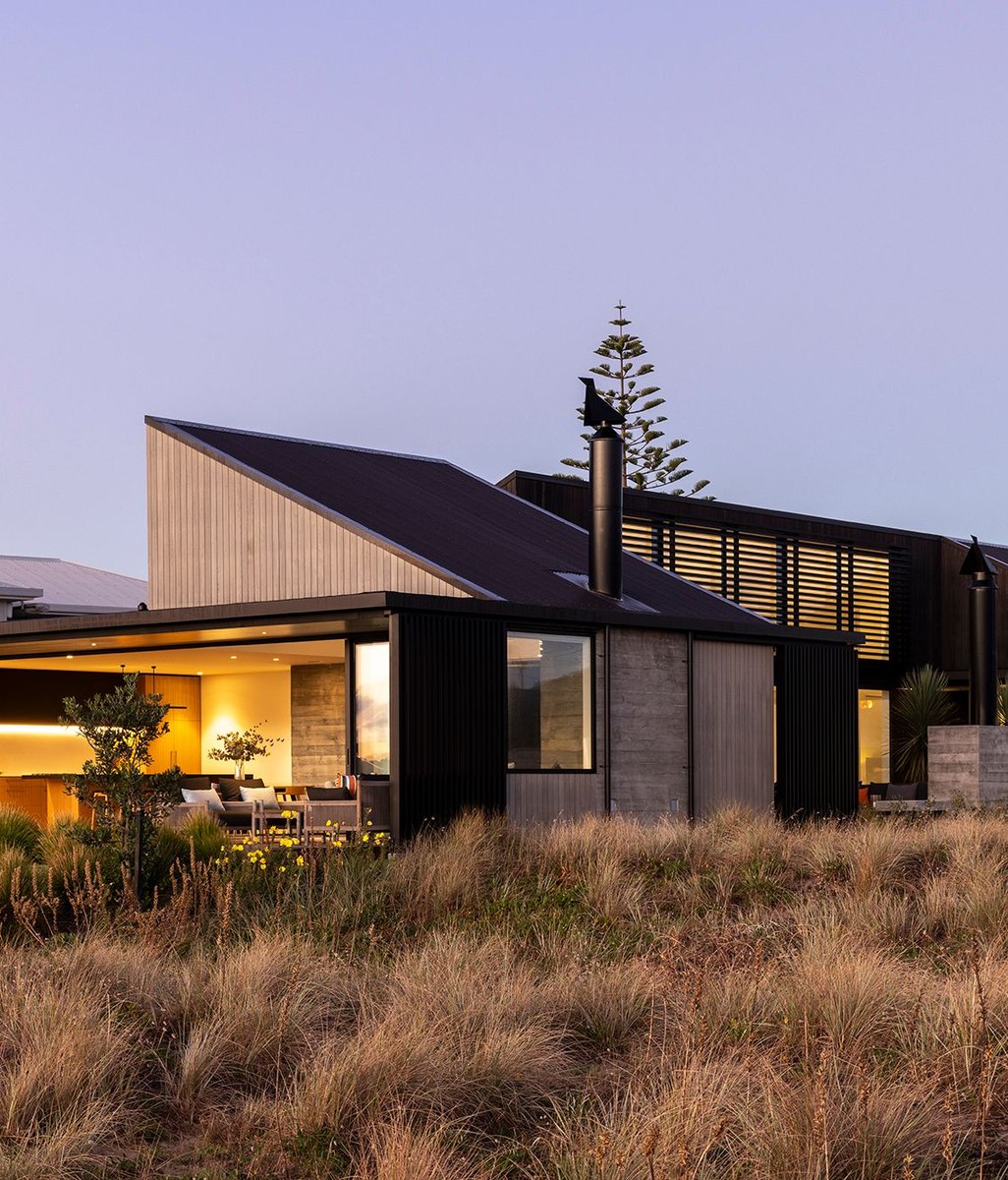 A coastal retreat reimagining the traditional gabled form
