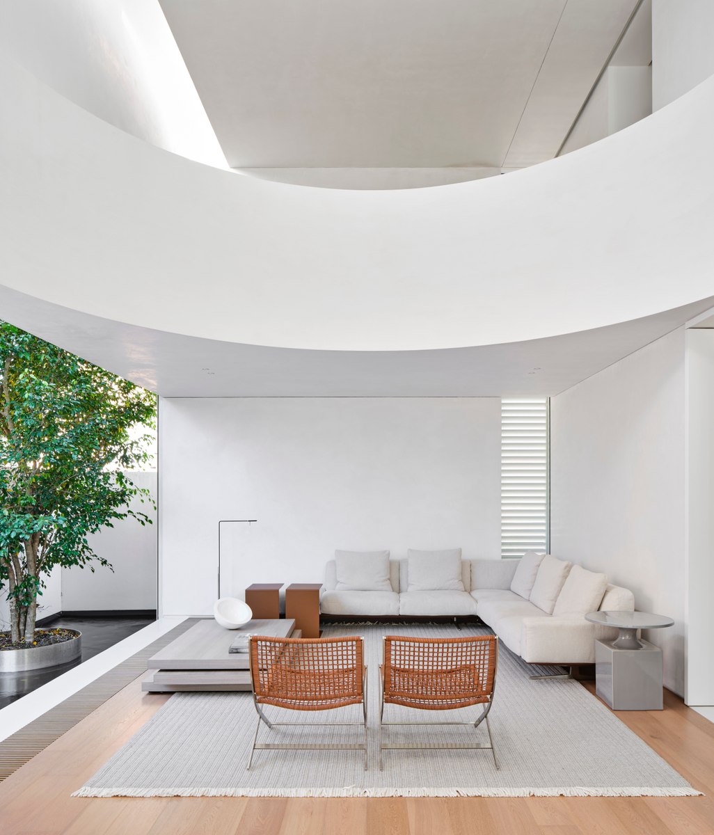 A serene & monastic renovation of a Federation-era villa in Sydney