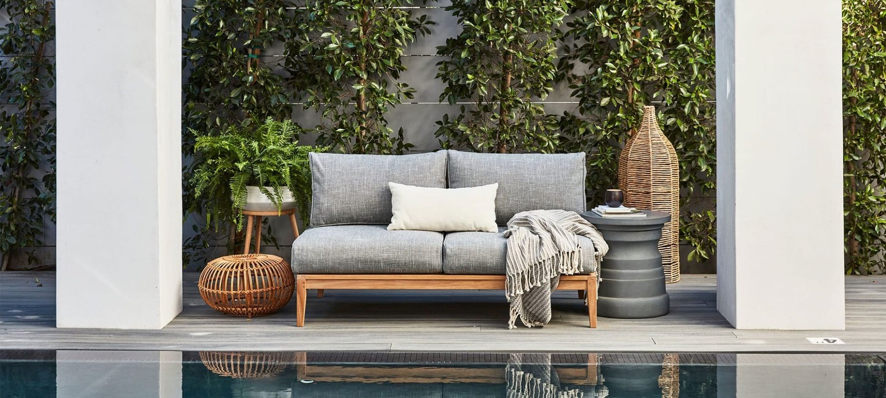 How to Decorate Your Deck 9 Stylish Ideas for 2024